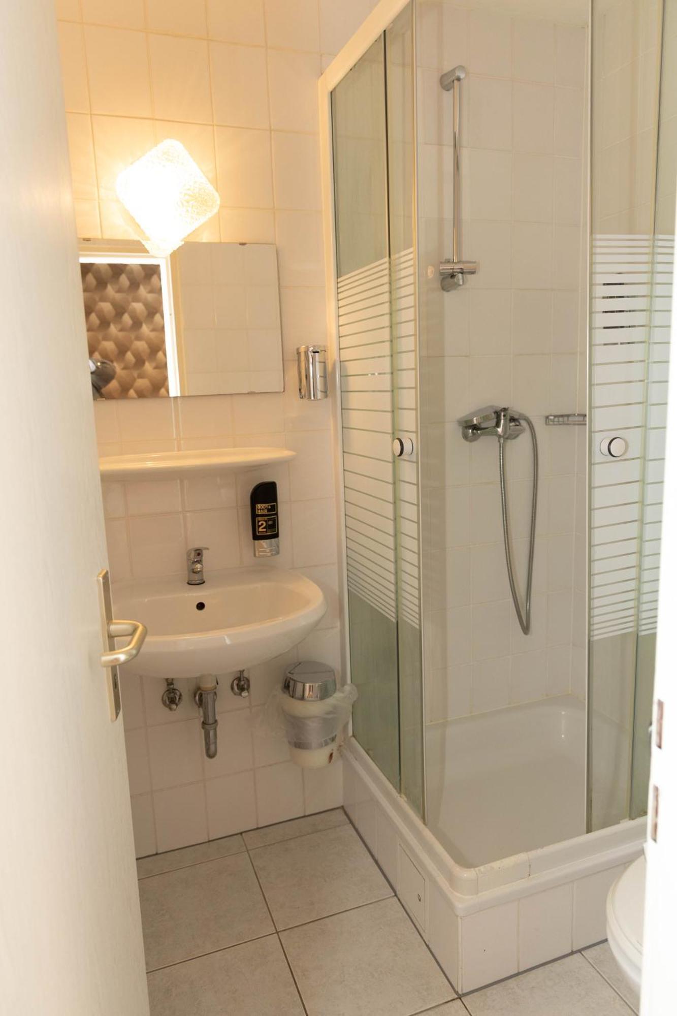 Rossija Hotel 3*