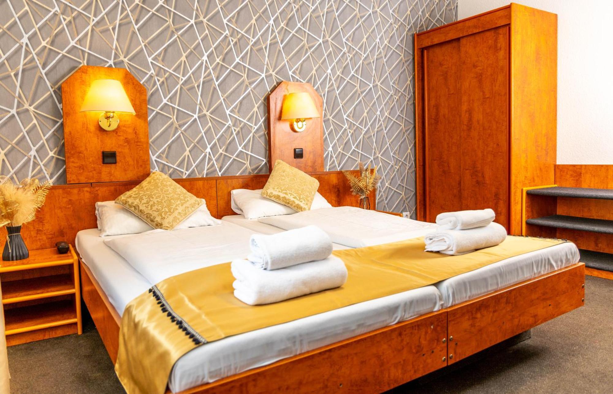 Hotel Rossija 3*